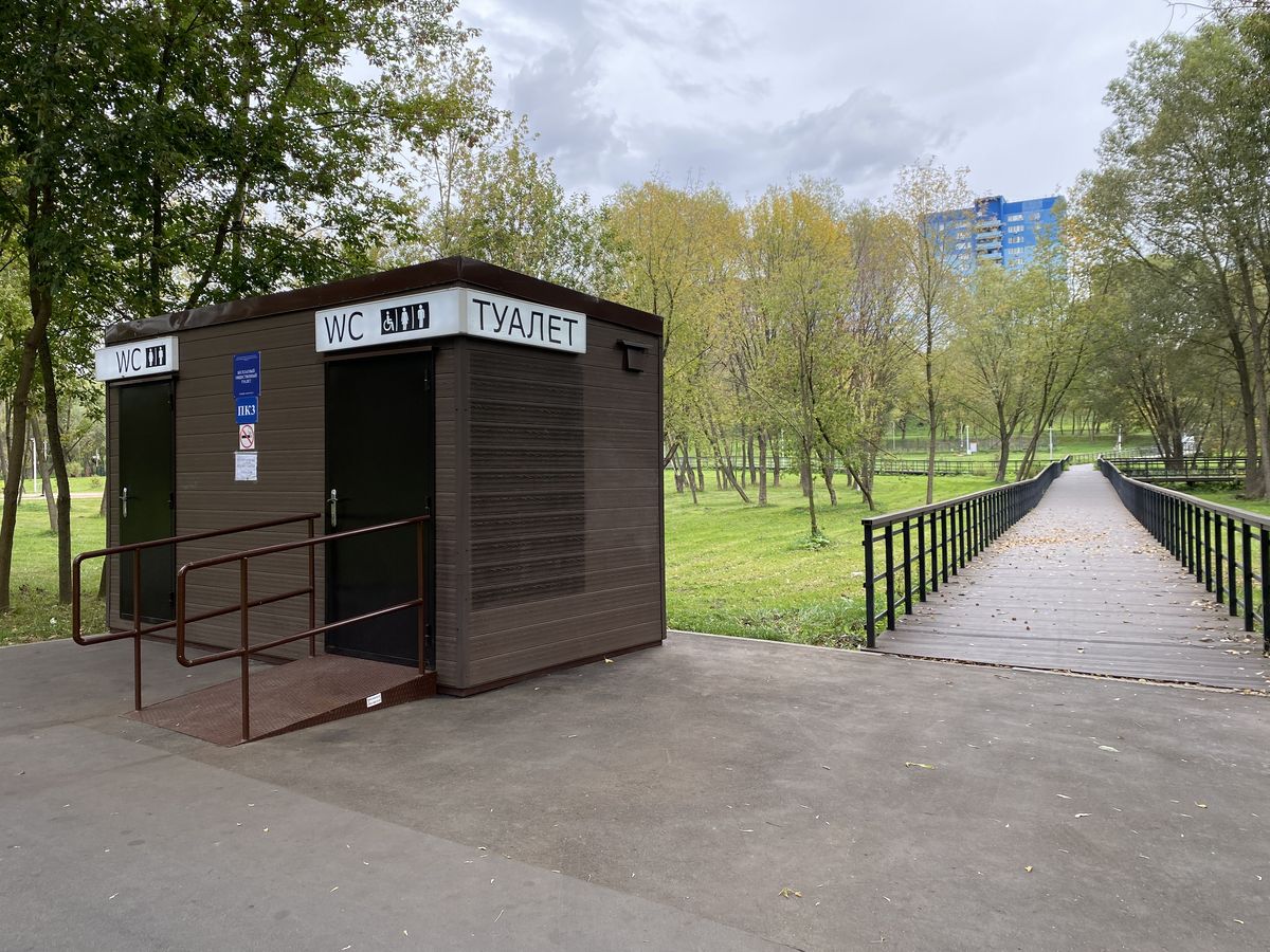 6 новых теплых туалетов появилось в Парке Капотня г. Москва